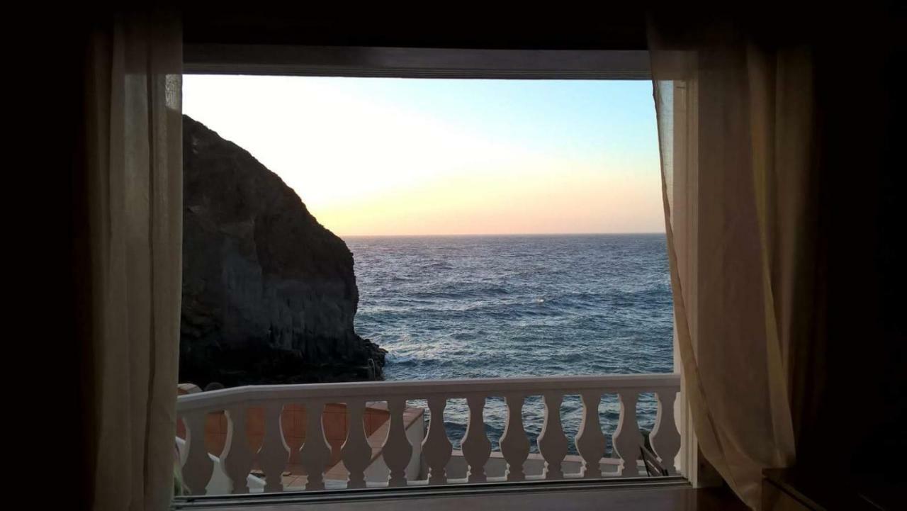 Caleta Los Roques Fasnia 外观 照片